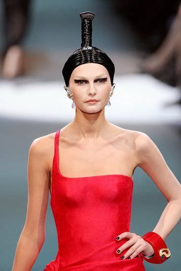 Giorgio Armani, moda primavera verano 